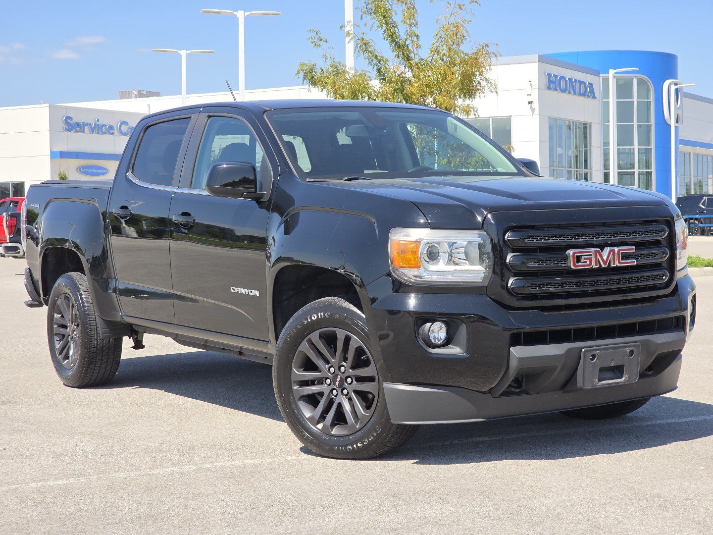 Used 2019 GMC Canyon SLE w/ Elevation Edition AWD/4WD image 2