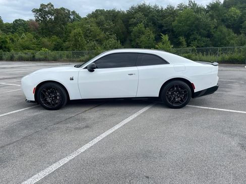 Used 2026 Dodge Charger Scat Pack AWD/4WD image 2