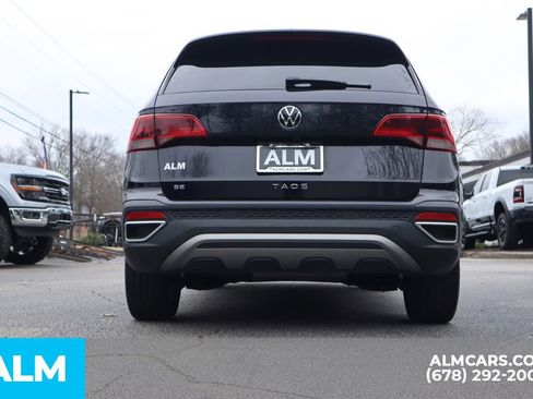 Used 2024 Volkswagen Taos SE image 7