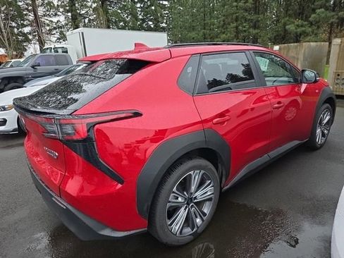 Used 2023 Subaru Solterra AWD image 3