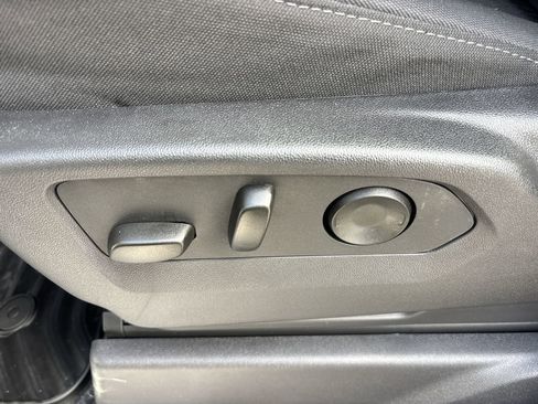 Used 2025 GMC Sierra 1500 Elevation w/ Preferred Package image 14