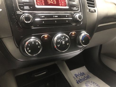 Used 2014 Kia Forte LX image 25