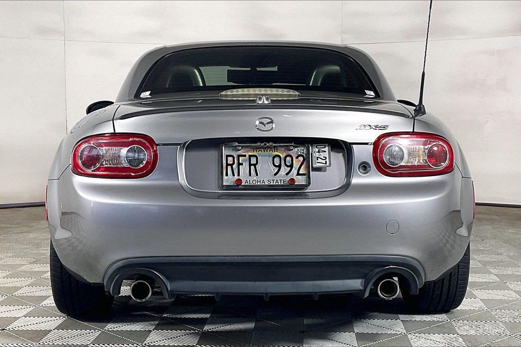 Used 2010 MAZDA MX-5 Miata Grand Touring w/ Premium Pkg RWD image 3