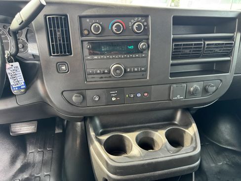 Used 2023 GMC Savana 2500 w/ Driver Convenience Package RWD image 19