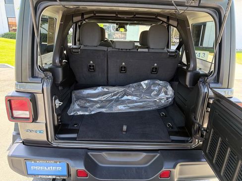 Used 2025 Jeep Wrangler Unlimited Sport S 4xe AWD/4WD image 19