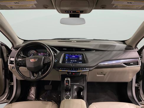 Used 2019 Cadillac XT4 Luxury image 11