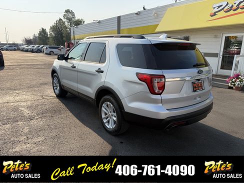 Used 2017 Ford Explorer 4WD image 2
