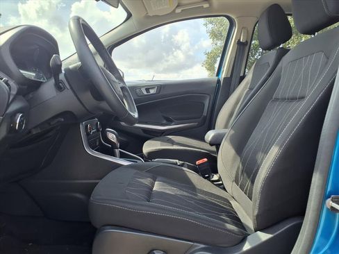 Used 2020 Ford EcoSport SE image 3