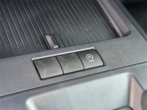 New 2026 Toyota Corolla Cross L image 18