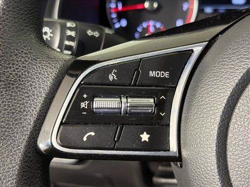 Used 2022 Kia Forte LXS FWD image 24
