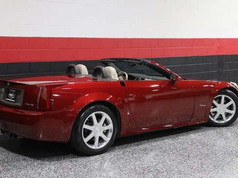 Used 2006 Cadillac XLR image 8