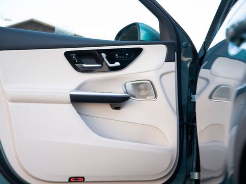 New 2026 Mercedes-Benz GLC 300 4MATIC image 9