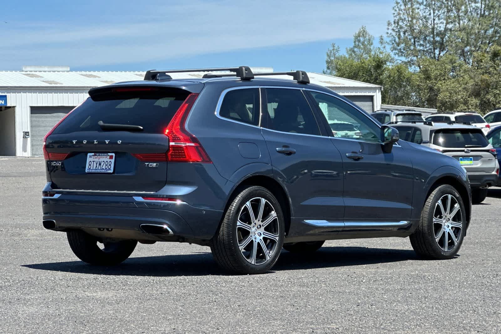 Used 2020 Volvo XC60 T5 Inscription AWD/4WD image 3