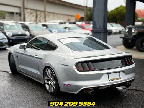 Used 2015 Ford Mustang GT RWD image 3