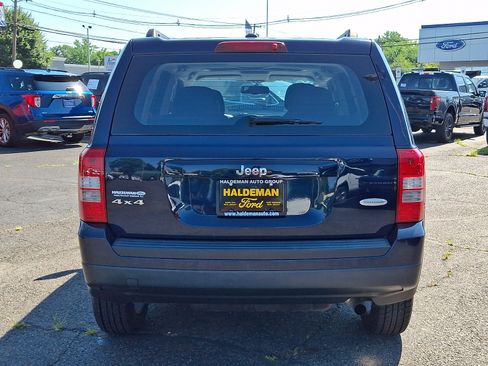 Used 2015 Jeep Patriot Latitude w/ Sun/Sound Group AWD/4WD image 6
