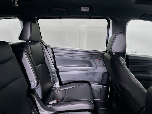 Used 2025 Honda Odyssey Sport-L image 25