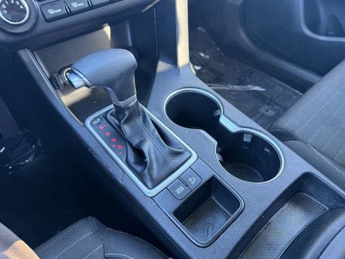 Used 2018 Kia Sportage LX image 12