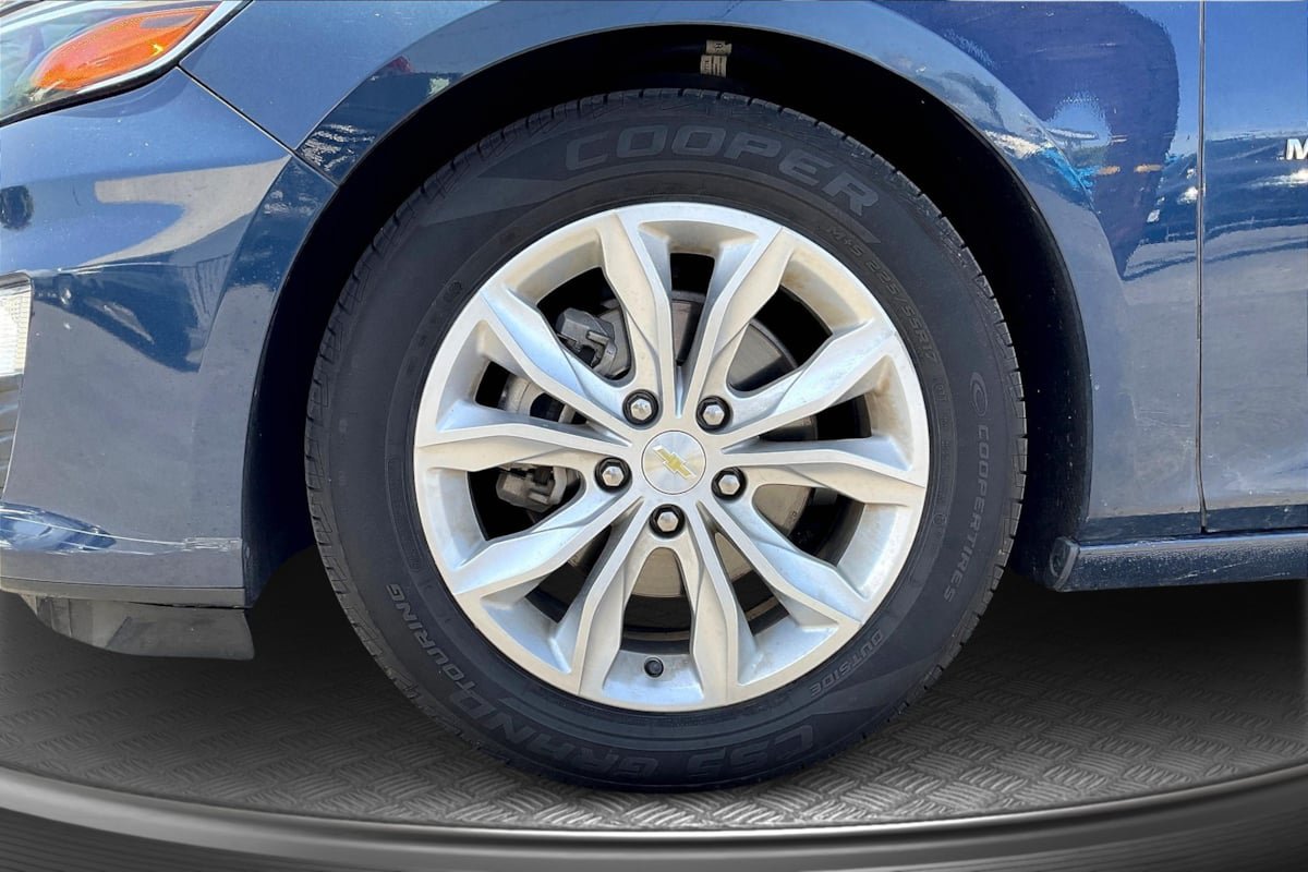 Used 2020 Chevrolet Malibu LT FWD image 9