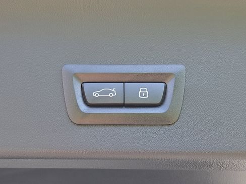 Used 2025 BMW X3 xDrive30i w/ Convenience Package image 13