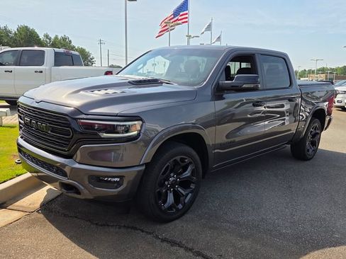 Used 2024 RAM 1500 Limited AWD/4WD image 3
