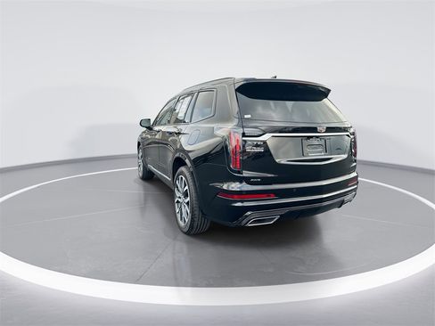Used 2024 Cadillac XT6 Sport w/ Technology Package image 6