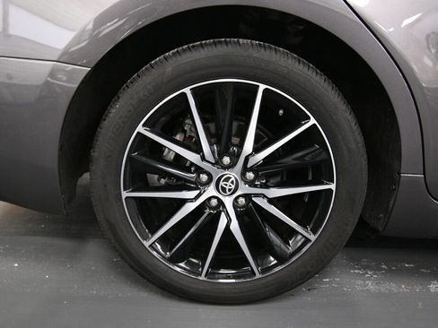 Certified 2023 Toyota Camry SE w/ Cold Weather Package image 31