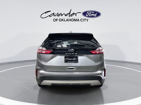 Used 2024 Ford Edge SEL image 7