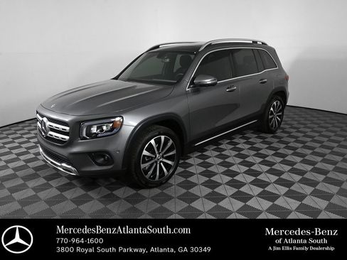 Certified 2023 Mercedes-Benz GLB 250 image 1