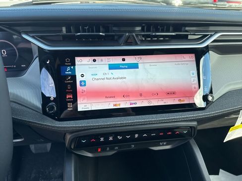 New 2026 Jeep Cherokee Laredo AWD/4WD image 12