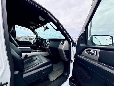 Used 2017 Ford Expedition EL Limited image 38