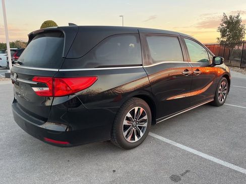 Used 2024 Honda Odyssey EX-L image 4