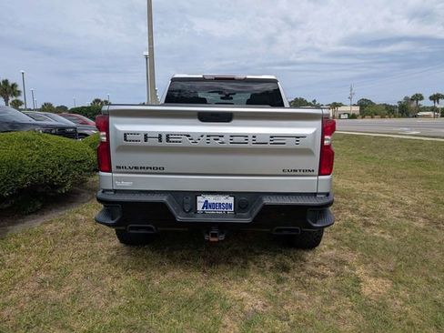 Used 2021 Chevrolet Silverado 1500 Custom Trail Boss AWD/4WD image 4