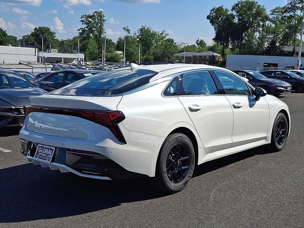 New 2026 Kia K5 LXS FWD image 4