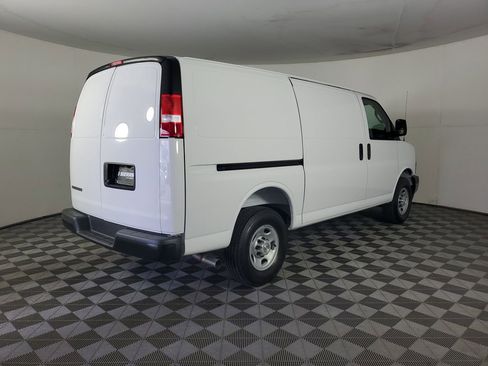 New 2026 Chevrolet Express 2500 w/ Driver Convenience Package RWD image 4
