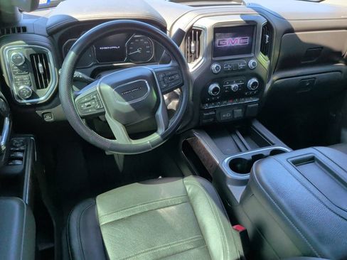 Used 2022 GMC Sierra 2500 Denali w/ Denali Ultimate Package AWD/4WD image 12