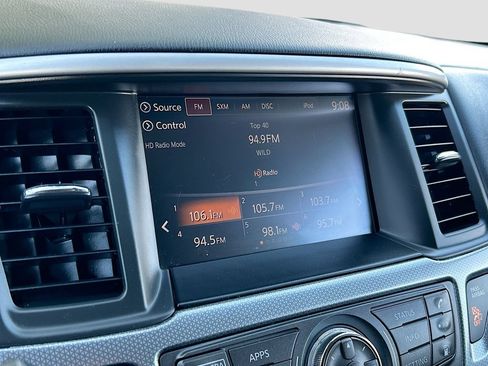 Used 2019 Nissan Pathfinder SL FWD image 15