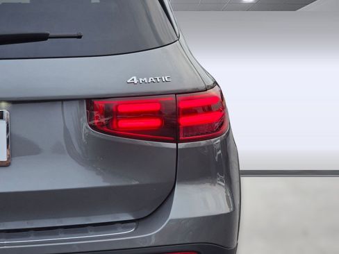 Used 2026 Mercedes-Benz GLB 250 4MATIC image 11