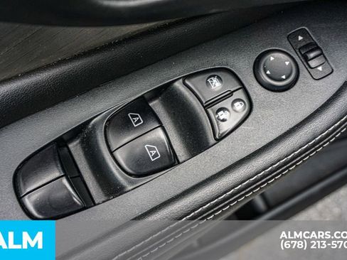 Used 2018 Nissan Murano S AWD/4WD image 46