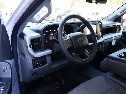 New 2026 Ford F350 4x4 SuperCab Super Duty image 4