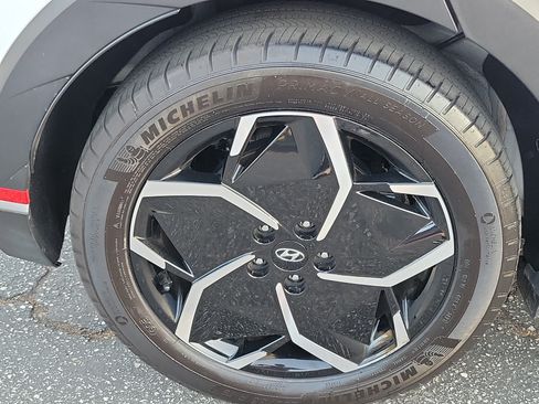 Certified 2024 Hyundai Ioniq 5 SEL RWD image 25