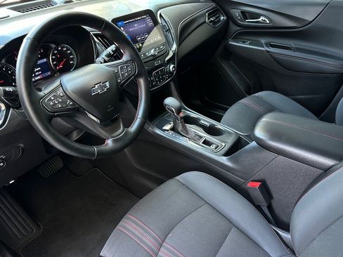 Used 2024 Chevrolet Equinox RS FWD image 4