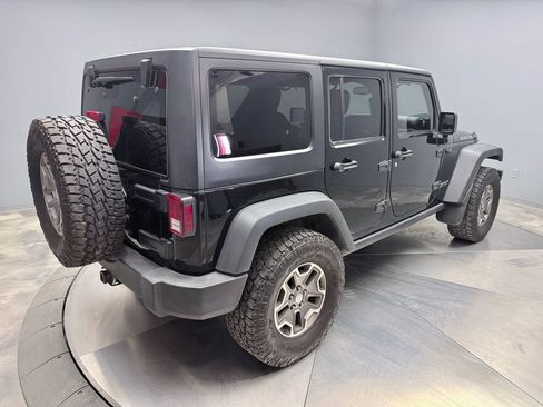 Used 2017 Jeep Wrangler Unlimited Rubicon w/ Cold Weather Group image 5