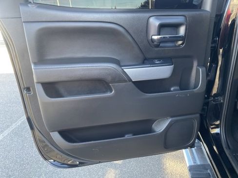 Used 2017 Chevrolet Silverado 1500 LTZ Z71 image 17