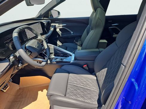 New 2026 Audi SQ5 Premium Plus AWD/4WD image 22