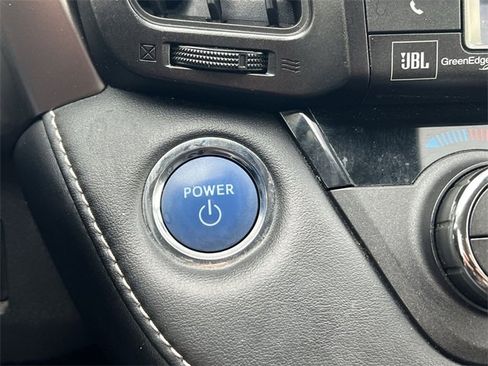 Used 2016 Toyota RAV4 Limited w/ Advanced Technology Package image 19