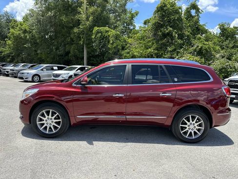 Used 2017 Buick Enclave Leather FWD image 4