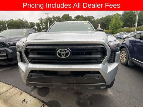 Used 2024 Toyota Tacoma SR AWD/4WD image 12