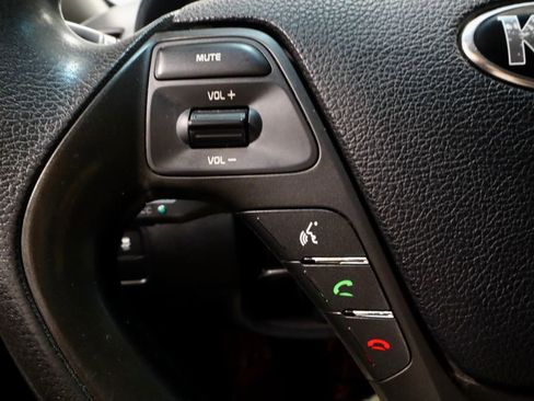 Used 2016 Kia Forte LX image 26