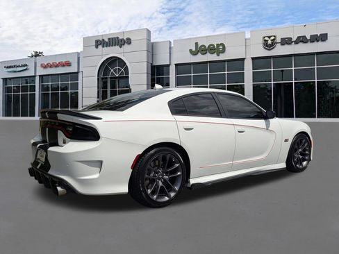 Used 2023 Dodge Charger Scat Pack w/ Navigation & Travel Group RWD image 3