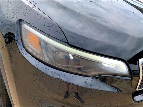 Used 2019 Jeep Cherokee Limited AWD/4WD image 27